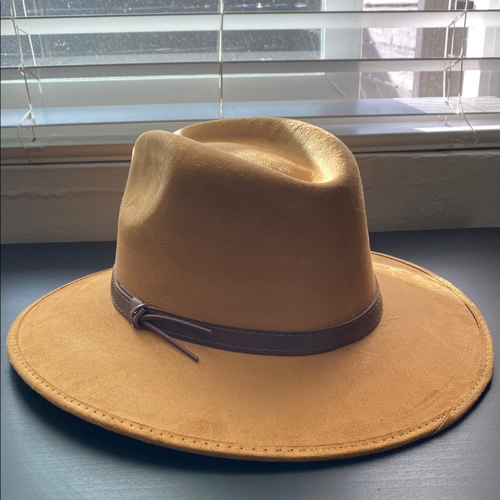 Stylish Tan Fedora Hat